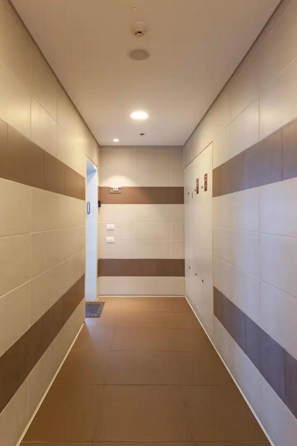 Oַ&O Group- Luxury Apt Tower Best Sea View Bat Yam Exterior foto